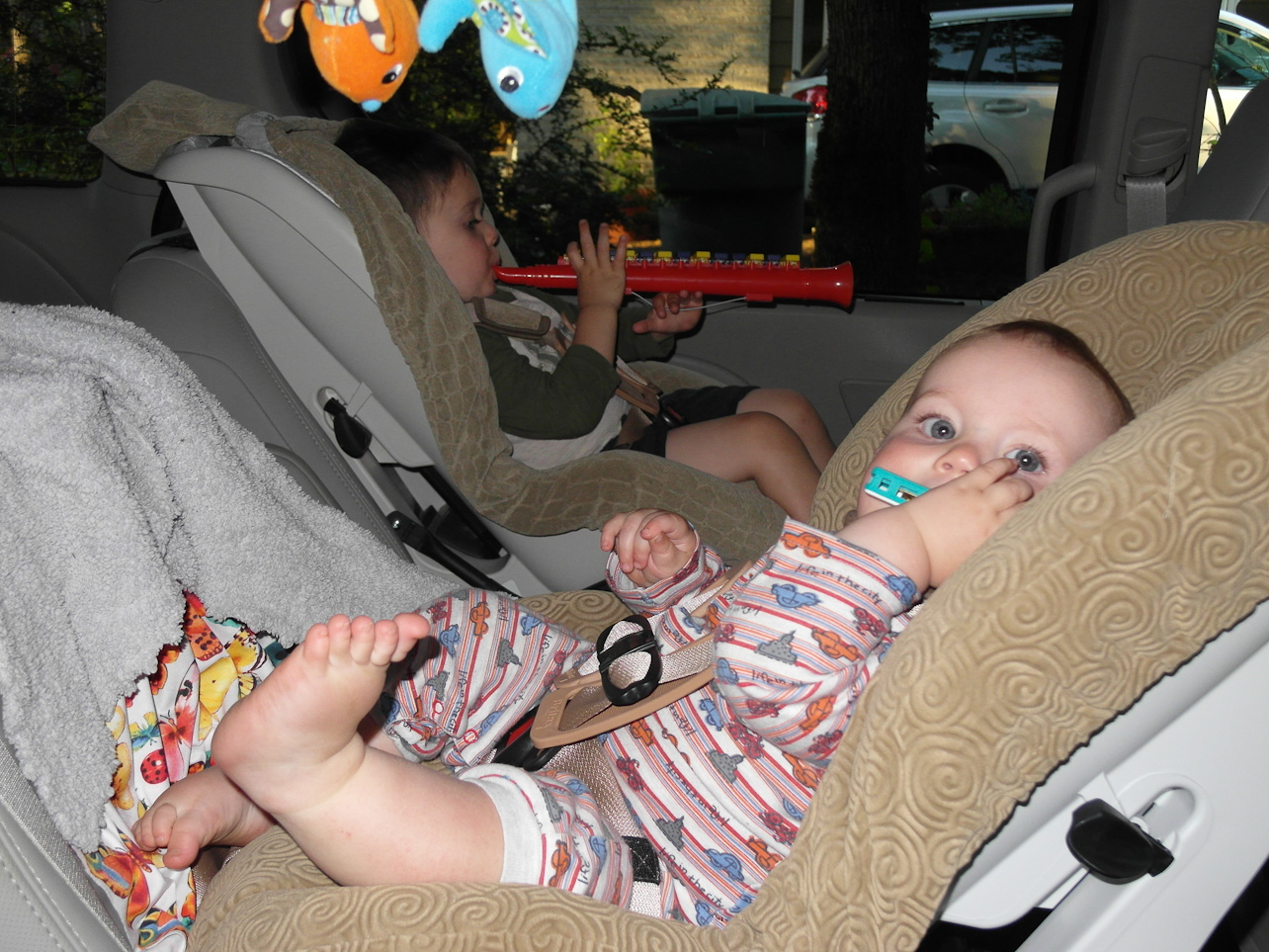 July 28, 2011 - Rootin' tootin' carseat-musicians