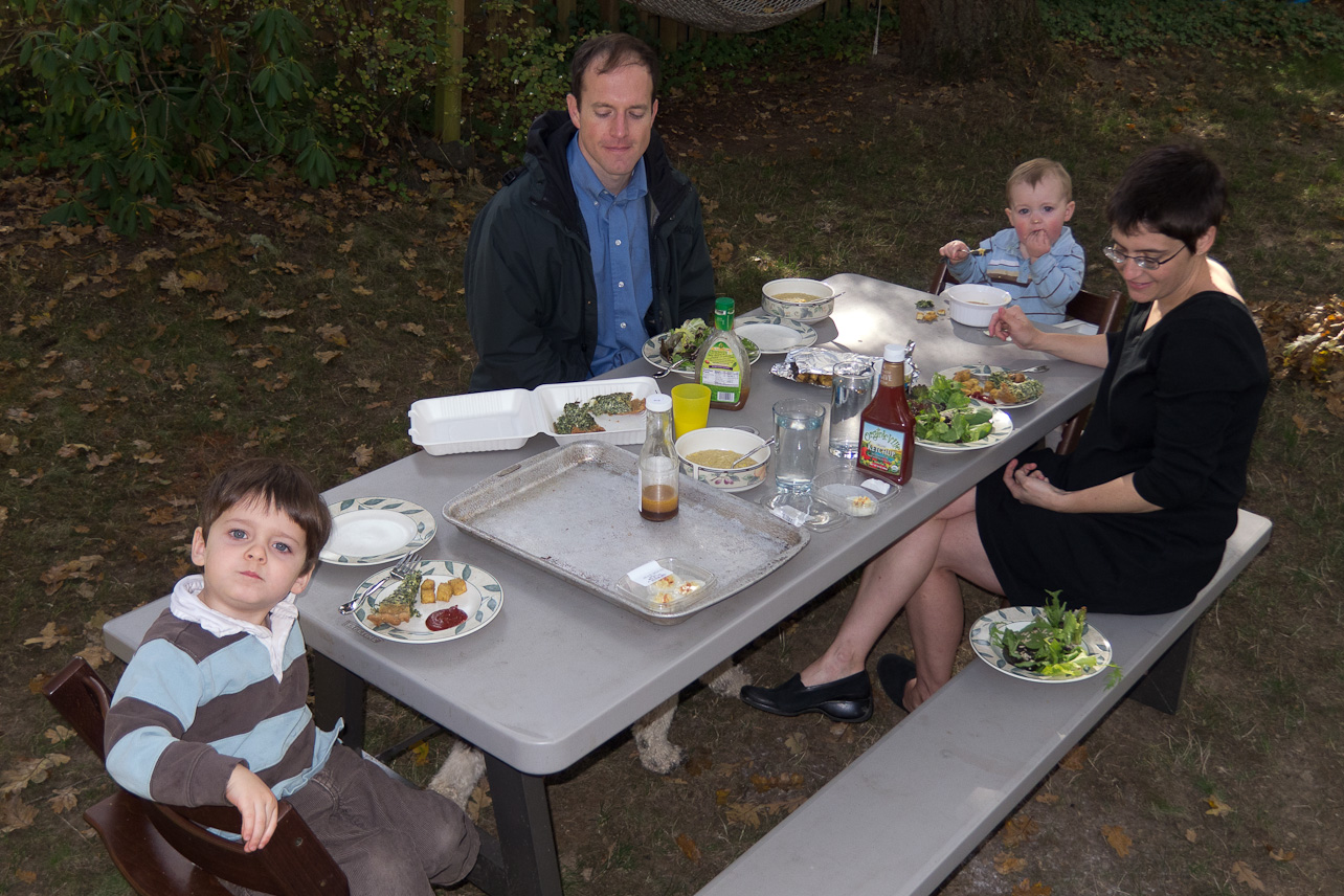 October 23, 2011 - Toward the end of the summer outdoor meals